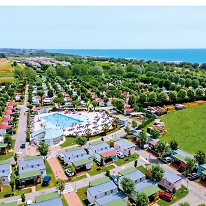 https://camping-marelago-duna-verde.hotelinveneto.com